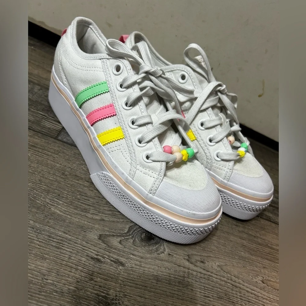 Adidas Nizza Platform pastel & White beaded Sneakers